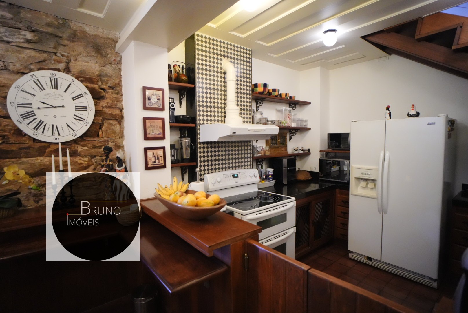 Cód: 32 - CASARÃO HISTÓRICO TOTALMENTE RESTAURADO Á VENDA - OURO PRETO - MG.