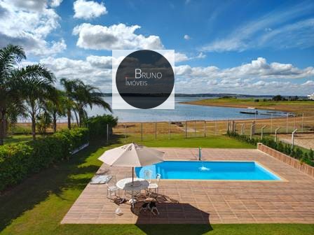 Cód: 33 - CASA MARAVILHOSA NO LAGO DE FURNAS  Á VENDA !!