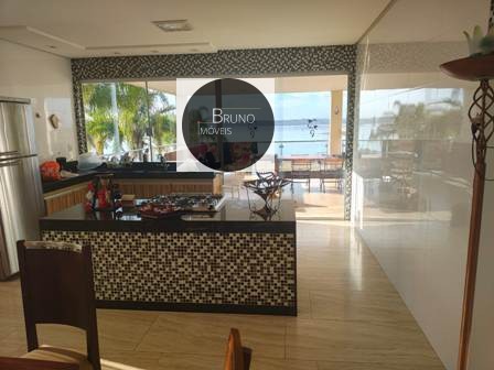 Cód: 33 - CASA MARAVILHOSA NO LAGO DE FURNAS  Á VENDA !!