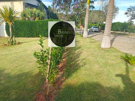 Cód: 33 - CASA MARAVILHOSA NO LAGO DE FURNAS  Á VENDA !!