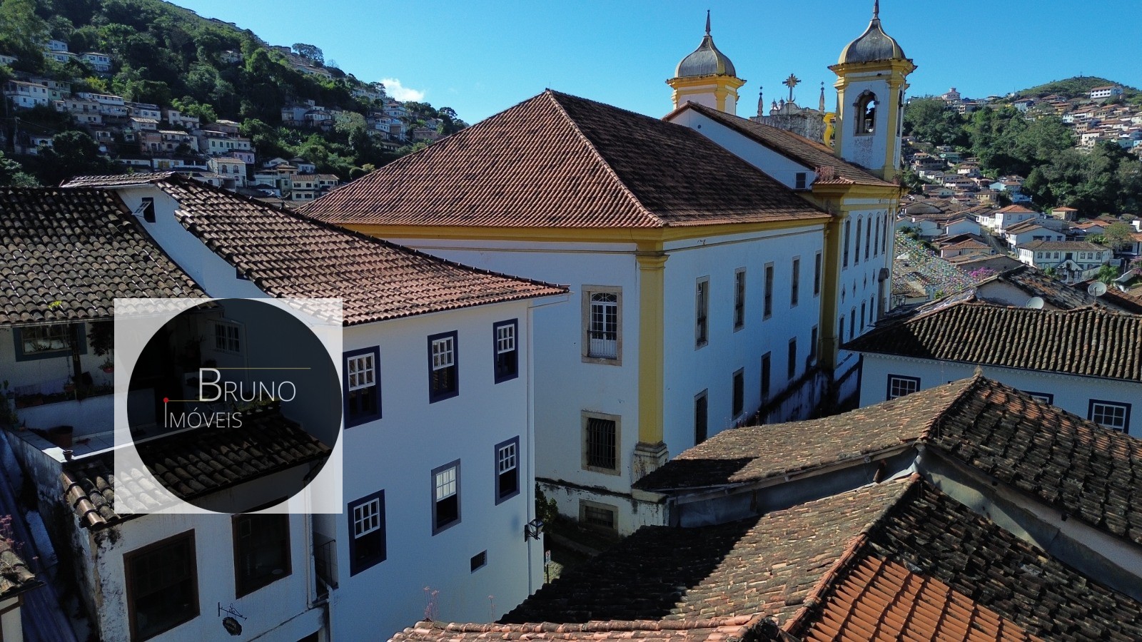 Cód: 32 - CASARÃO HISTÓRICO TOTALMENTE RESTAURADO Á VENDA - OURO PRETO - MG.