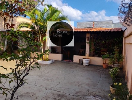 Cód: 35 - CASA ANTIGA, REFORMADA, Á VENDA NO BAIRRO LAGOINHA - BH - MG !!