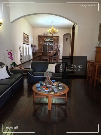 Cód.: 65 - UMA CASA COM "CLUBE PRIVATIVO" Á VENDA NO BAIRRO SANTA AMÉLIA - BH- MG