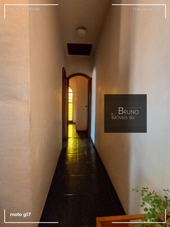 Cód.: 65 - UMA CASA COM "CLUBE PRIVATIVO" Á VENDA NO BAIRRO SANTA AMÉLIA - BH- MG