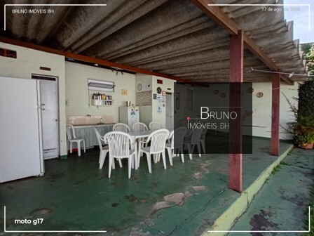 Cód.: 65 - UMA CASA COM "CLUBE PRIVATIVO" Á VENDA NO BAIRRO SANTA AMÉLIA - BH- MG